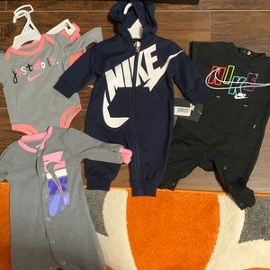Nike Lot 3 months NWT